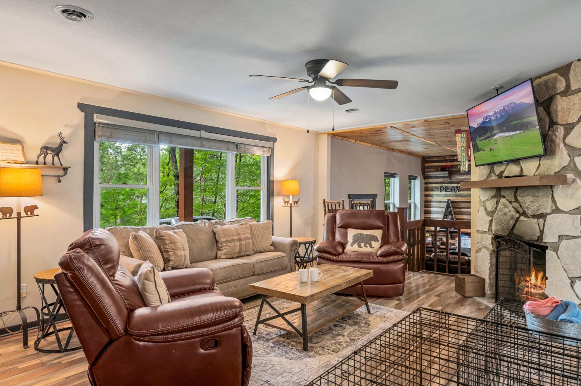 Beautiful Chalet With Fireplace And Large Game Room Гатлинбург Экстерьер фото